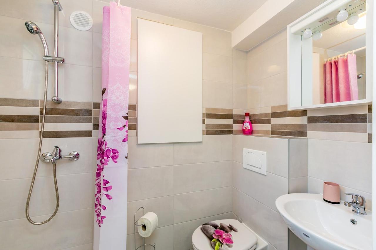Апартаменты Apartman Hana Омишаль Экстерьер фото